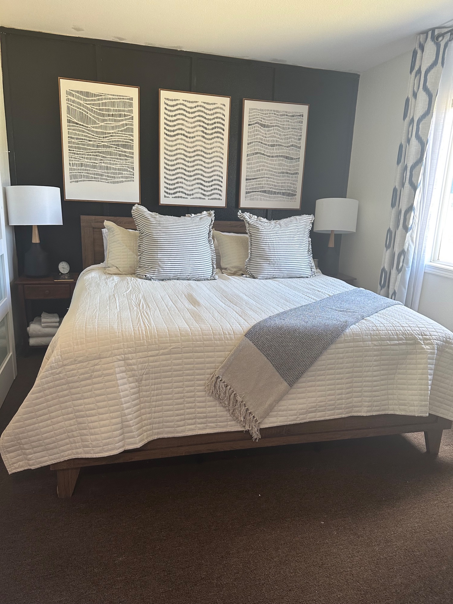 Shakespeare king room — dramatic literary décor at LibraryInn, Lava Hot Springs Idaho